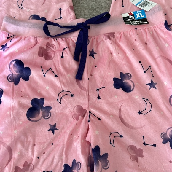 Disney soft brushed feel Pink Minnie Mouse Pajama bottoms. Size various. NWT. - Picture 2 of 7